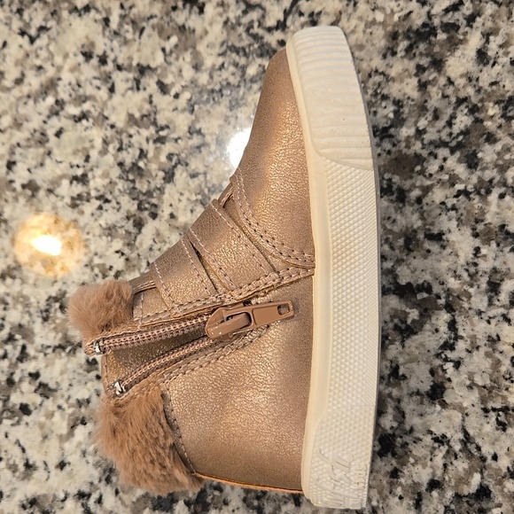 BLOWFISH GIRL'S METALLIC BROZE ZIP-UP HI' TOP SNEAKERS. SIZE 6M. - Picture 4 of 10